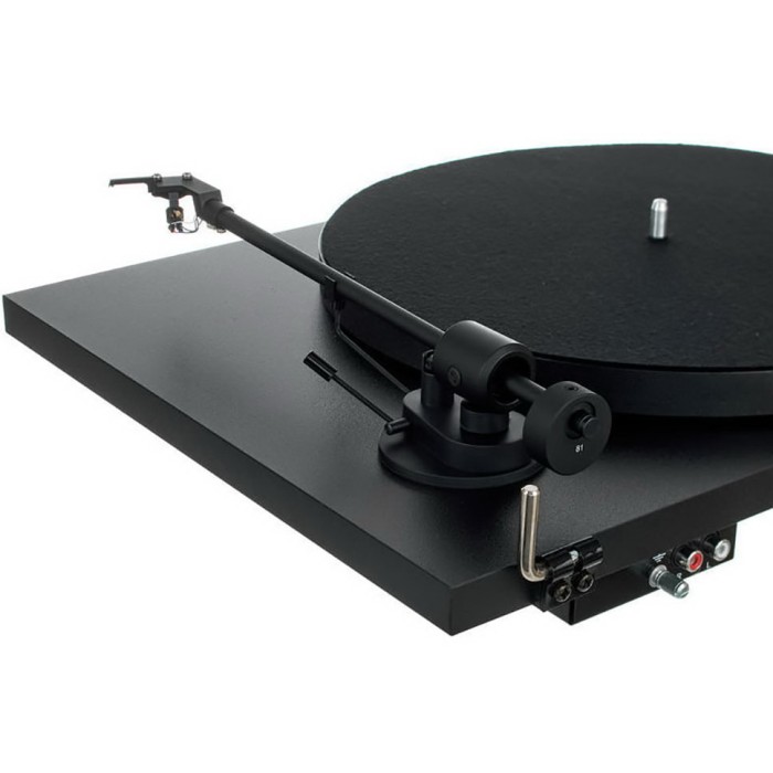 Грамофон- Pro-Ject Primary E