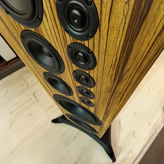 Exproject Concert Array - Three-way speakers design