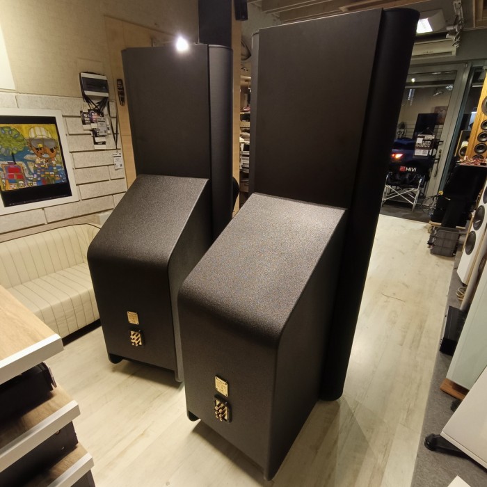 Exproject Nero-218.210A Three-way speakers design