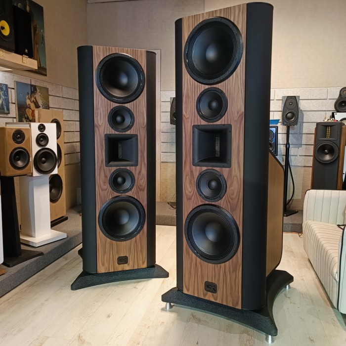 Exproject Nero Concerta Three-way active speakers design