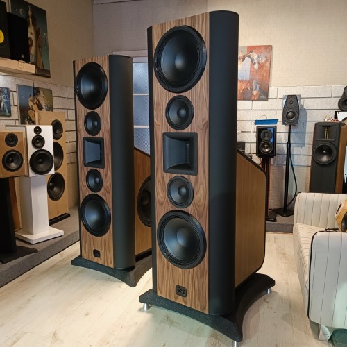 Exproject Nero Concerta Three-way active speakers design