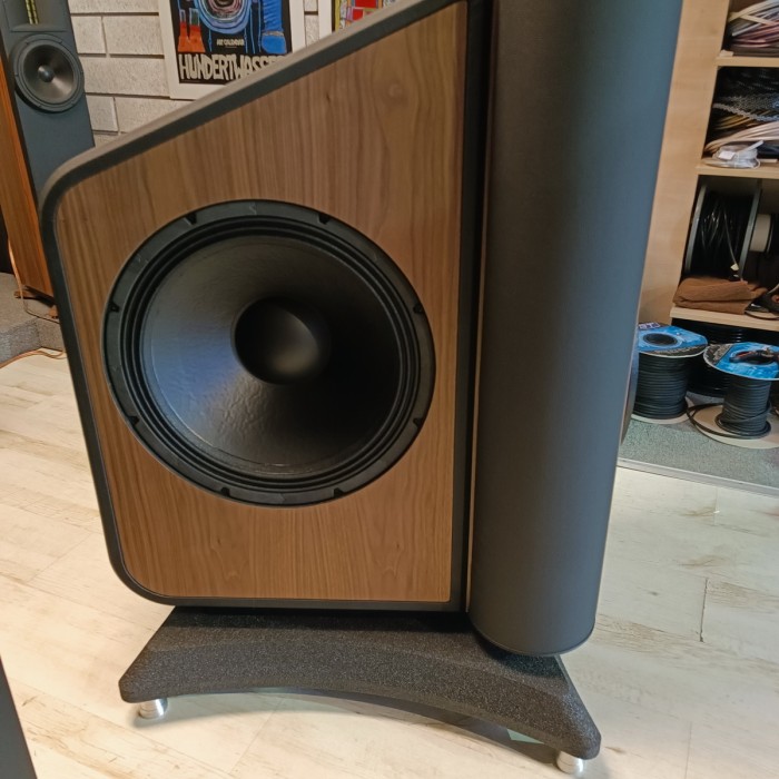 Exproject Nero Concerta Three-way active speakers design